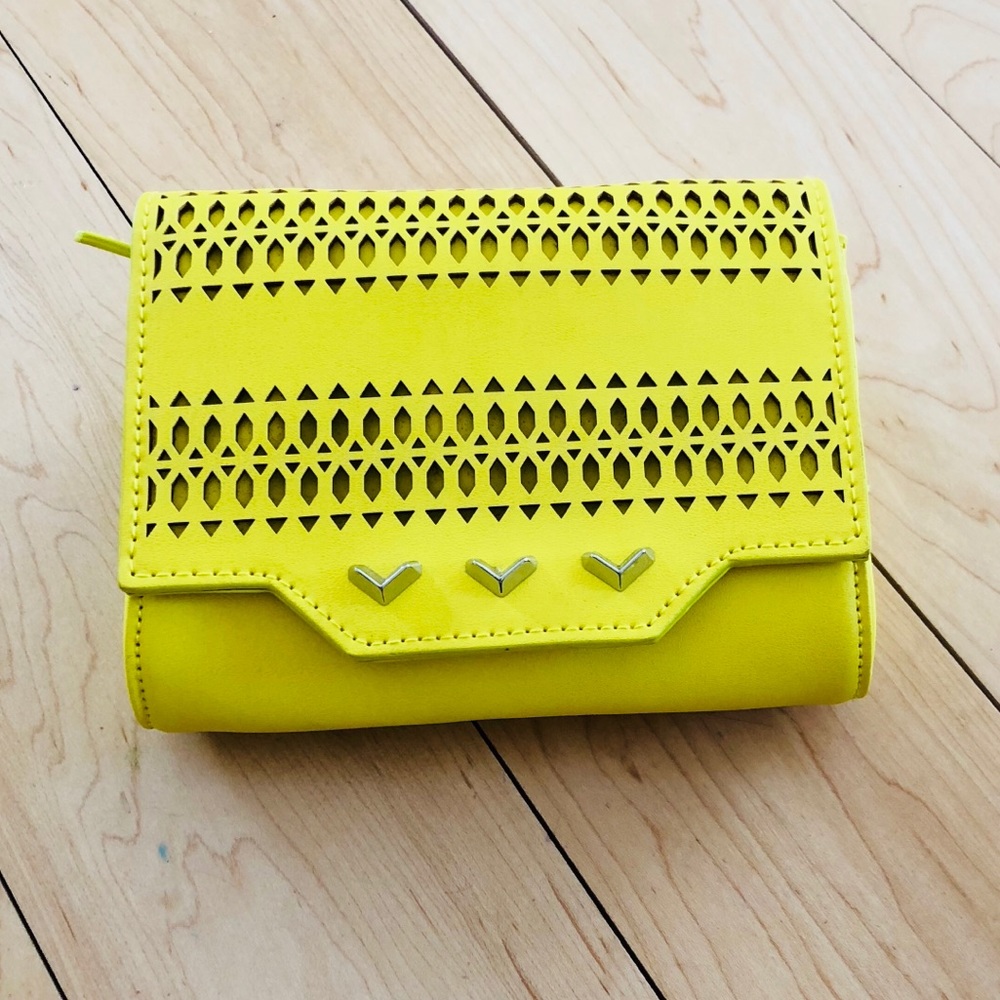 Stella & Dot Nolita Clutch/Crossbody Bag